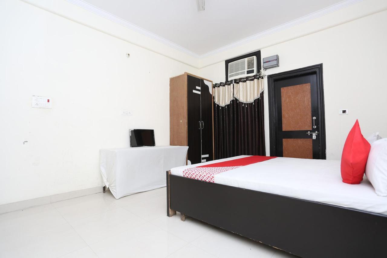 Oyo 40446 Yas Residency Hotel Alīgarh Exterior foto